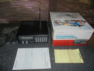 Vintage Realistic Pro 2022 200 Channel Programmable Scanning Receiver