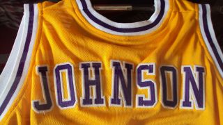 Los Angeles Lakers Magic Johnson Signed Jersey Auto PSA DNA 3