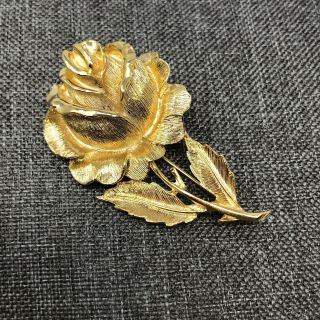 Vintage Coro Classics Canada Large Rose Gold Tone Pin Brooch Flower