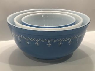 Vintage Pyrex Snowflake Garland 3 Bowl Set 401 402 403 Nesting Bowls