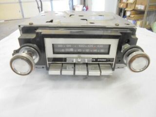 Vintage Gm Am/fm Radio With Knobs Part 16009960 1976? - 1990?.