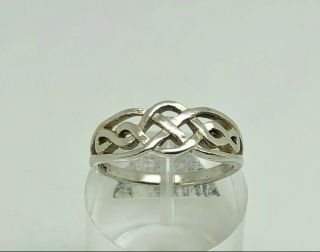 Gorgeous Vintage Sterling Silver Celtic Entwined Knot Band Ring Size P 1/2