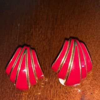 Vintage 80’s P.  E.  P.  Runway Style Red Enamel Clip Earrings Jewelry