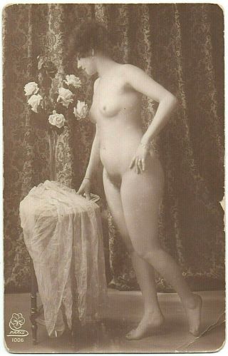 1910 - 20 Vintage French Rppc Of Nude Woman Leaning On Table W/flowers