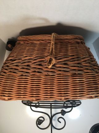 Vintage Fly Fishing Creel Wicker Fishing Basket With Display Shelf