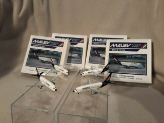 Aeroclassics Boeing 737 - 200 Malev Set Of 4 Models 1/400 Scale - Very Rare