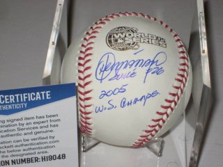 Orlando Hernandez Signed Official 2005 World Series Baseball,  Beckett & Ins