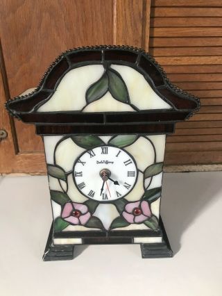 Vintage Dale Tiffany Inc Stained - Glass Clock,  Needs Aa Battery,  4 Watt Bulb