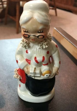 Vintage Napco 1950 ' s Christmas Santa and Mrs.  Claus Salt and Pepper Shakers 3