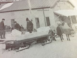 VINTAGE JACKSON KOEHLERS & BOTTLING LOADING ICE FOR SUMMER,  ERIE,  PA 2