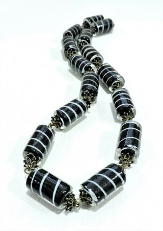 Vintage Black And White Lampwork Art Glass Bead Necklace No19160