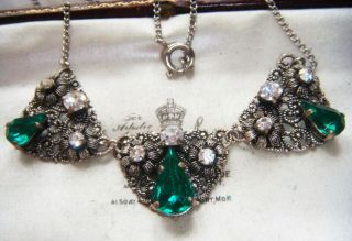 Art Deco Vintage Czech Filigree Emerald Diamond Crystal Three Panel Necklace