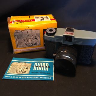 Old Vtg.  Diana Camera (no.  151) And Instructions