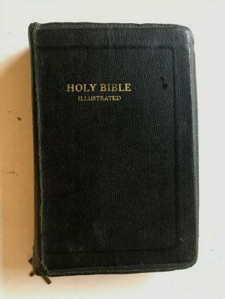 Vintage 1960s Holy Bible 1611 Comformable Leather Zipper Cross World Publishing