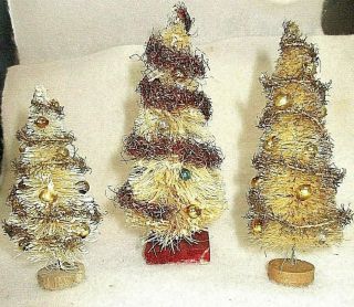 3 Vintage Bottle Brush Christmas Trees = 4 " To 5 1/2 " Tall = Wood Base 1