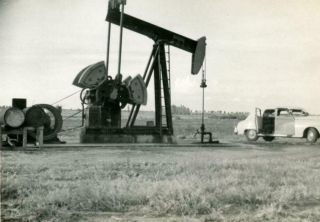 Vt976 Vintage Photo Oil Well,  Industrial Site C 1930 