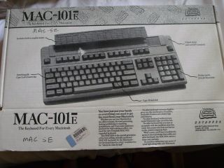 Vintage Mechanical Keyboard Mac 101e W/ Box With Connector.