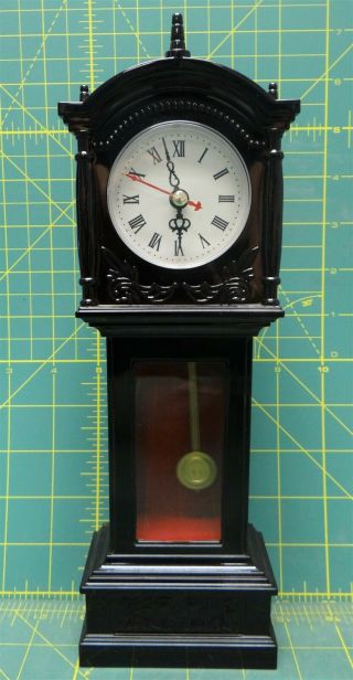 11 " Vintage Plastic Quartz Grandfathers Classical Chiming 12hr Clock