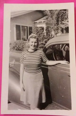 Vintage Old 1939 Photo Of Chesty 15 Year Old Girl Woman Vivian Hill Next To Car