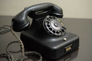 Antique German Museum Black Bakelite Analog Telephone Siemens