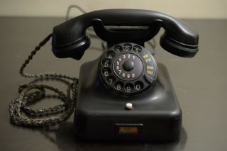 Antique German Museum Black Bakelite Analog Telephone Siemens 2