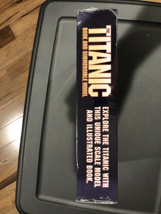 The Titanic Book and Submersible Model By Susan Hughes & Steve Santini 3