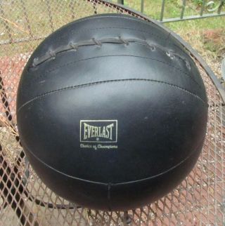 Vintage Leather Everlast Medicine Ball 11.  18lbs Stitched Laced 12”