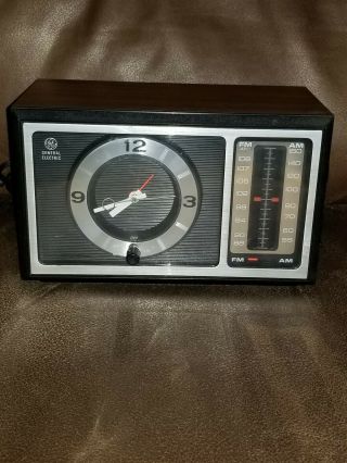 Vintage General Electric Ge Clock Radio Alarm