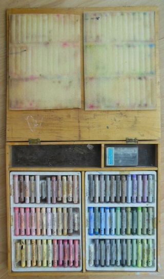 Vintage Wood Boxed George Rowney Finest Artists Pastels 72 Piece Set
