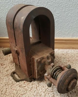 Antique Auto Sparker Hit And Miss Old Gas Engine Magneto W/ Friction Wheel