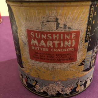 Vintage 30s NYC Skyline Sunshine Martini Butter Crackers Advertising Tin HTF 3