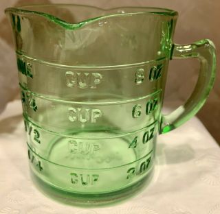 Hazel Atlas Vintage Kelloggs Green Glass 3 Spout Measuring Cup.  Euc