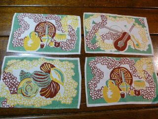 4 Vintage Printed Linen Table Mats - Green Yellow Red Print - 11 X 7.  5 "