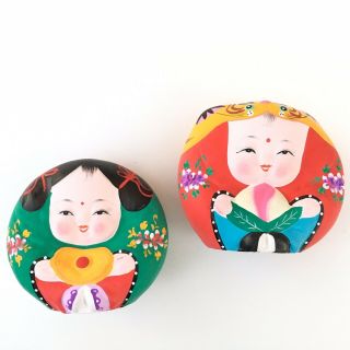 Vintage Chinese Year Man And Woman Round Shaped Money Coin Bank Hand Painted