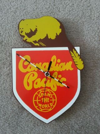 Clock Canadian Pacific Railroad Shield Beaver Vintage