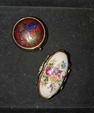 Vintage Mini Sewing Kit Miniature Pill Box Style Mending Kit Hinged Floral