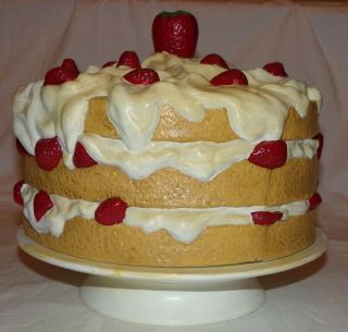 Strawberry Shortcake Ceramic Covered Cake Plate Stand Vtg