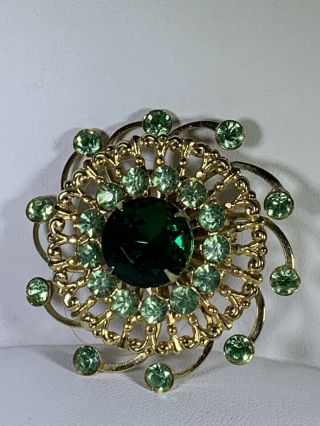 Vintage Gold Tone Doily Pinwheel Pin Brooch With Green Rhinestones