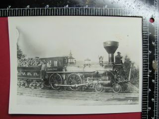 Early Photo Of Central Vermont Railroad 4 - 4 - 0 Steam Locomotive 36 North Star