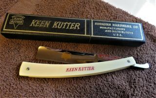 Antique Straight Razor Keen Kutter E.  C.  Simmons Hardware Co.