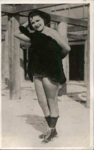 Swimsuit/pinup Rppc A Woman In Swimsuit,  Towel Azo Real Photo Post Card Vintage