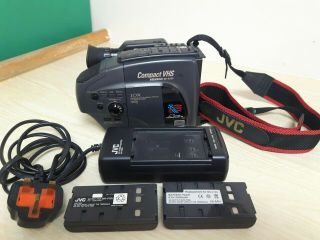 Jvc Gr - Ax35 Camcorder Vintage But All With Charger And 2 Batteries