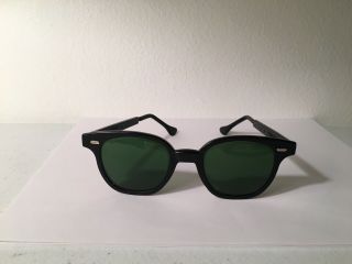Vintage Welsh Manufacturing Co Safety Glasses Sunglasses Green Lenses Wayfarer