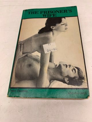 Risqué Vintage Book The Prisoner ' s Wife By Suzi Thomas Sex Stories Novel 3