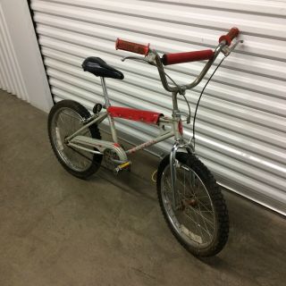 Vintage Schwinn Scrambler Predator Bmx Old School Style Bike Silver 1990’s