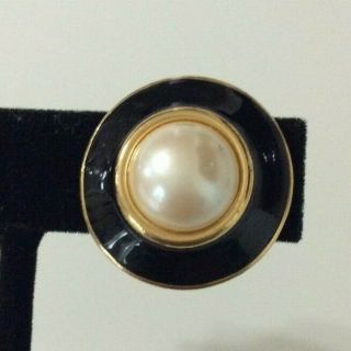 Vintage Monet Gold Tone Black Enamel Faux Pearl Button Style Pierced Earrings 2