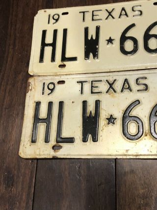 VINTAGE 1969 TEXAS TX.  LICENSE PLATE SET All HLW 661 2