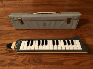 Vintage Hohner Melodica Piano 26 With 2 Mouthpieces