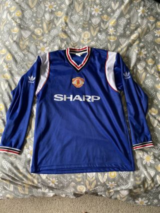 Vintage Manchester United Away Shirt - Size Xl Long Sleeve.  No 7 Adidas Number.