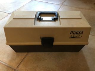 Vintage Umco Tackle Box 1293 With Zebco De - Liar,  Stringer,  Rebel,  Rapala,  Abu
